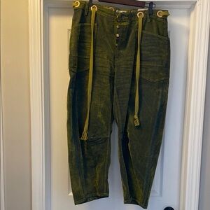 We The Free - barrel jeans - soft green/ yellow - new with tags